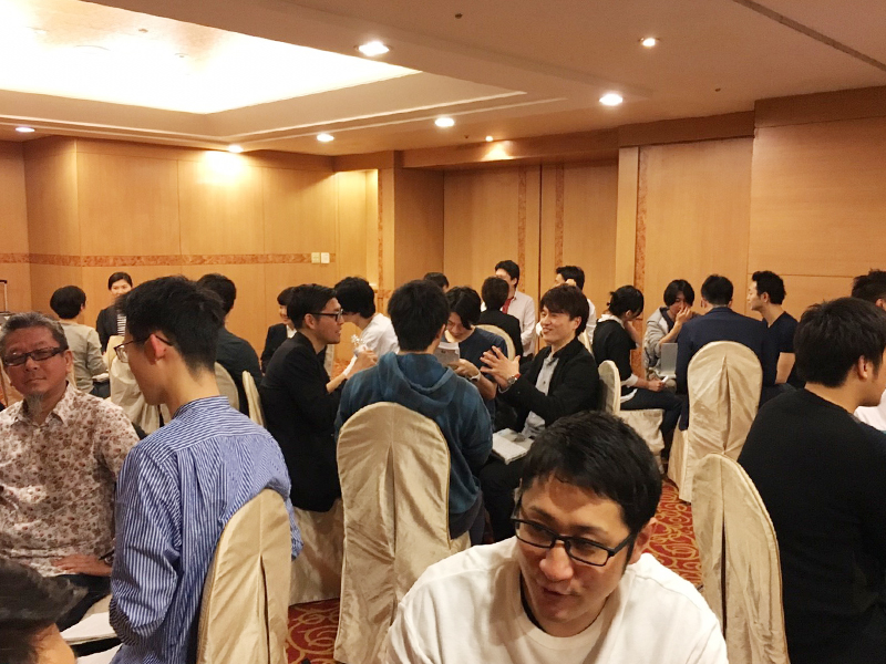 ▲普段はあまり話すことの少ない人とコミュニケーションするだけでも刺激的な時間。
